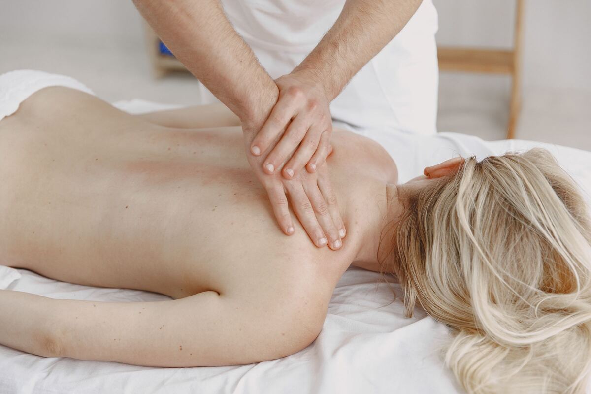 Sessão de massagem relaxante no Massoterapeuta DF, em Brasília